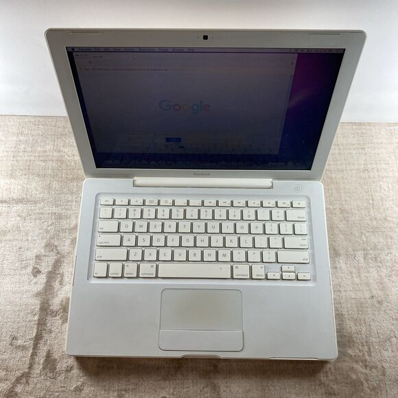 VTG Apple MacBook A1181 13" 2008 Laptop OSX 10.6 4GB  120GB Battery Tested Works - Picture 4 of 9